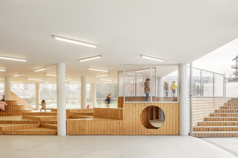 san antonio school playground by ele arkitektura