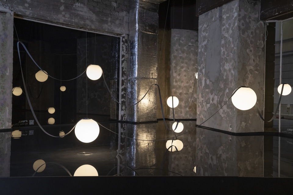 the five sides of plusminus at fourth space by vibia