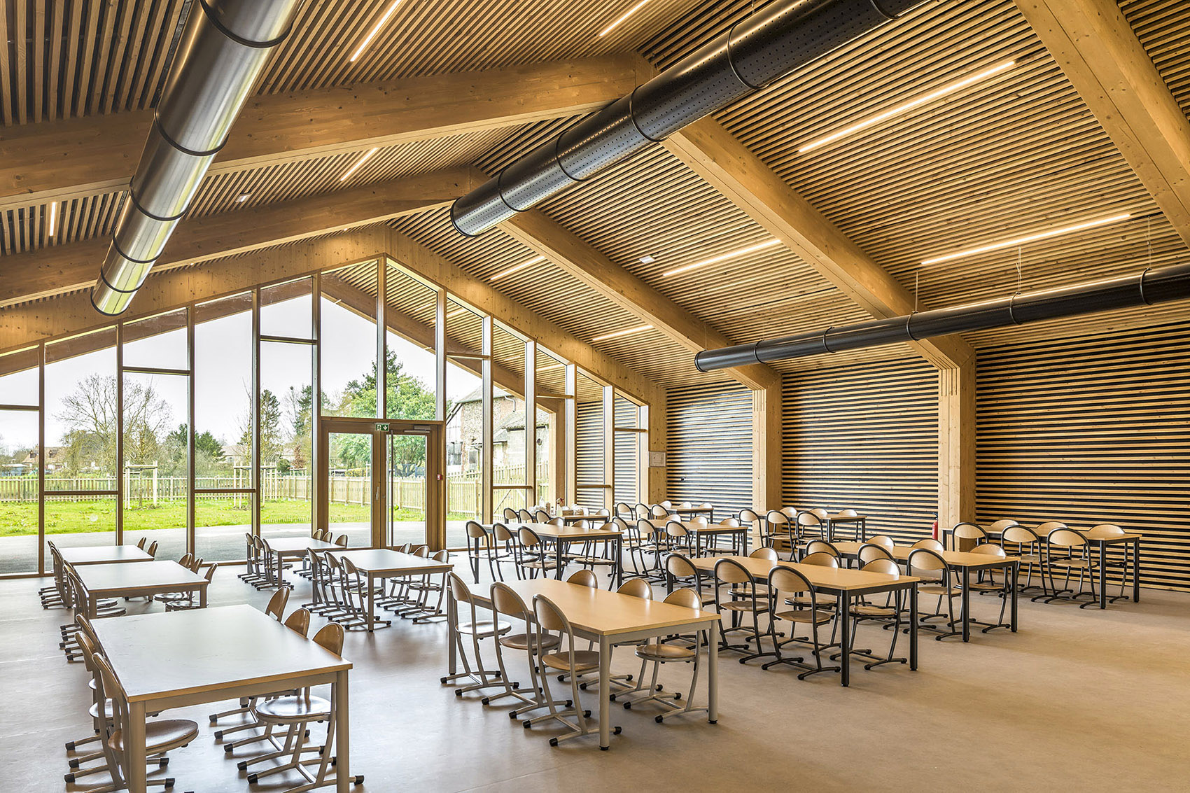 Les Coteaux FLeuris School by HEMAA and Hesters Oyon