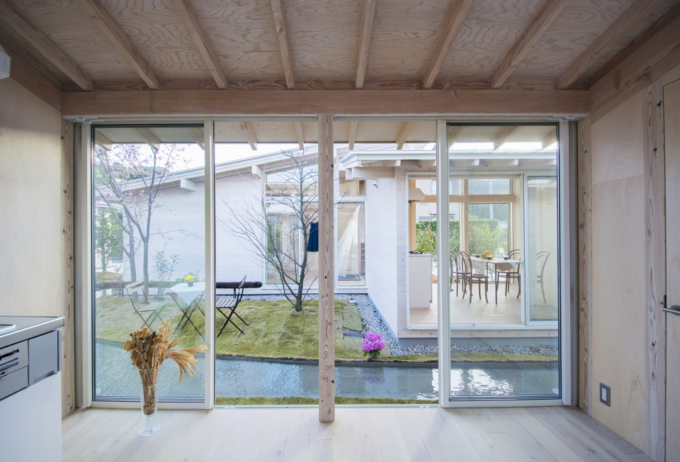 awazuku house by studio velocity