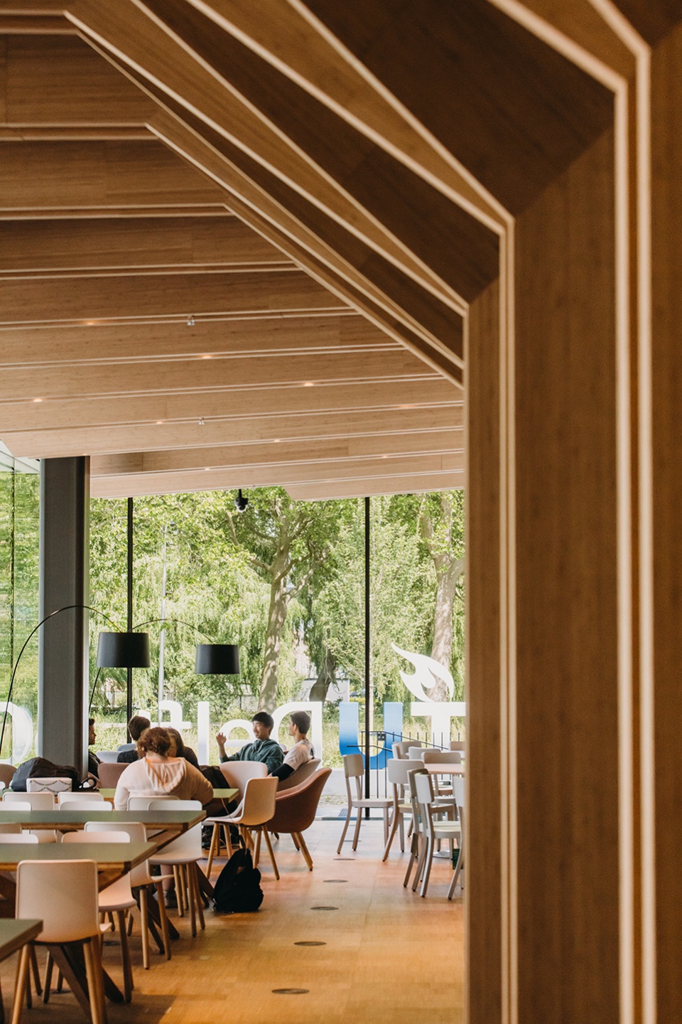 unstudio completes echo at tu delft