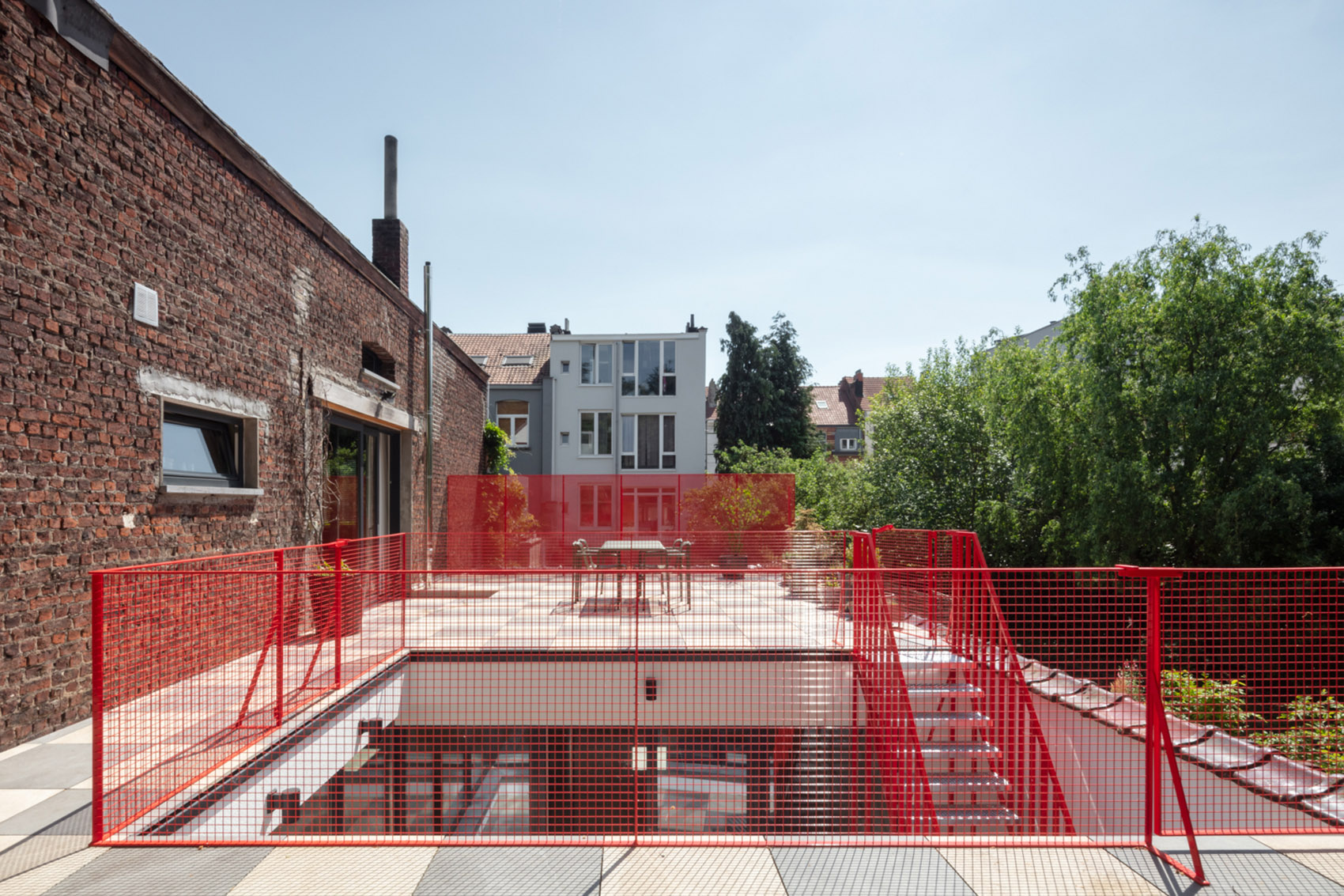 Grid House by l atelier Nomadic Architecture Studio