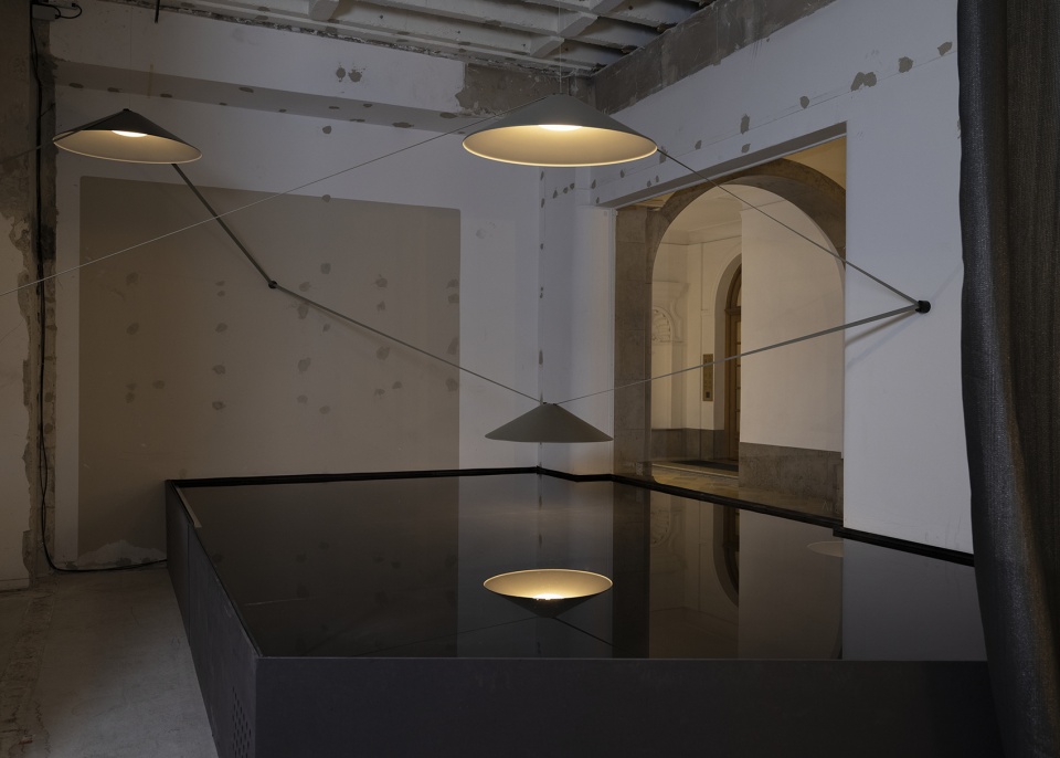 the five sides of plusminus at fourth space by vibia
