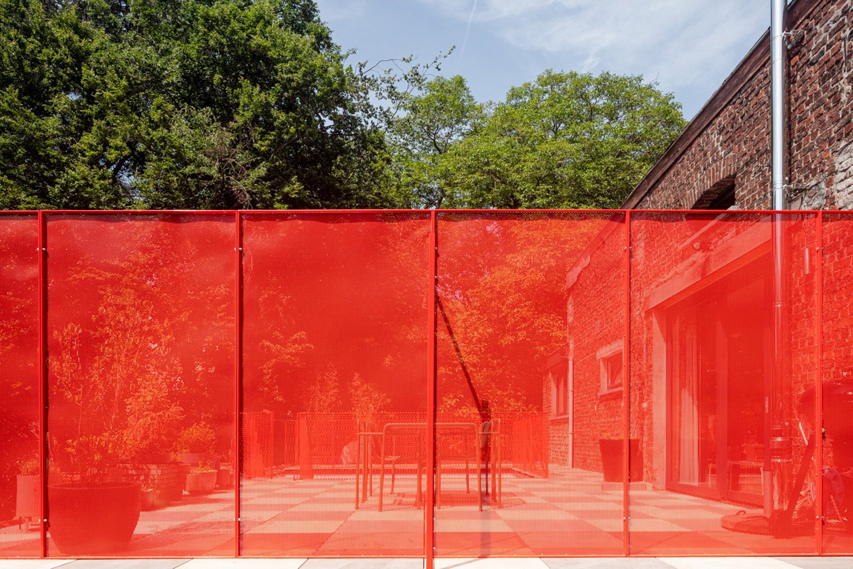 Grid House by l atelier Nomadic Architecture Studio