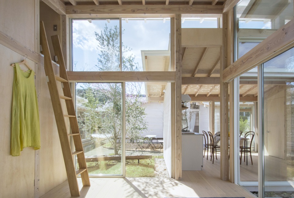 awazuku house by studio velocity