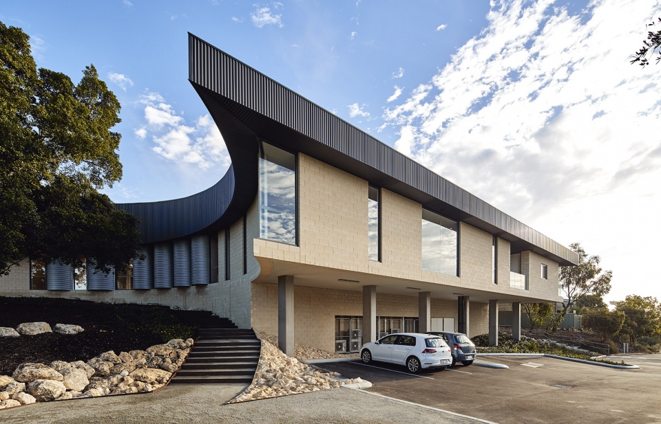 City Beach Residential College by Iredale Pedersen Hook