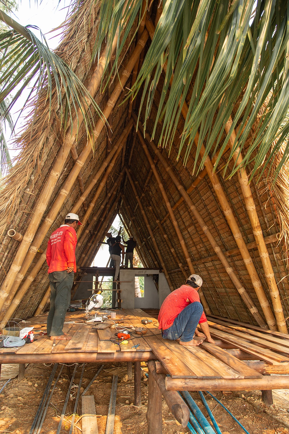 Koh Kong Mangrove Lodging by Estudio Cavernas