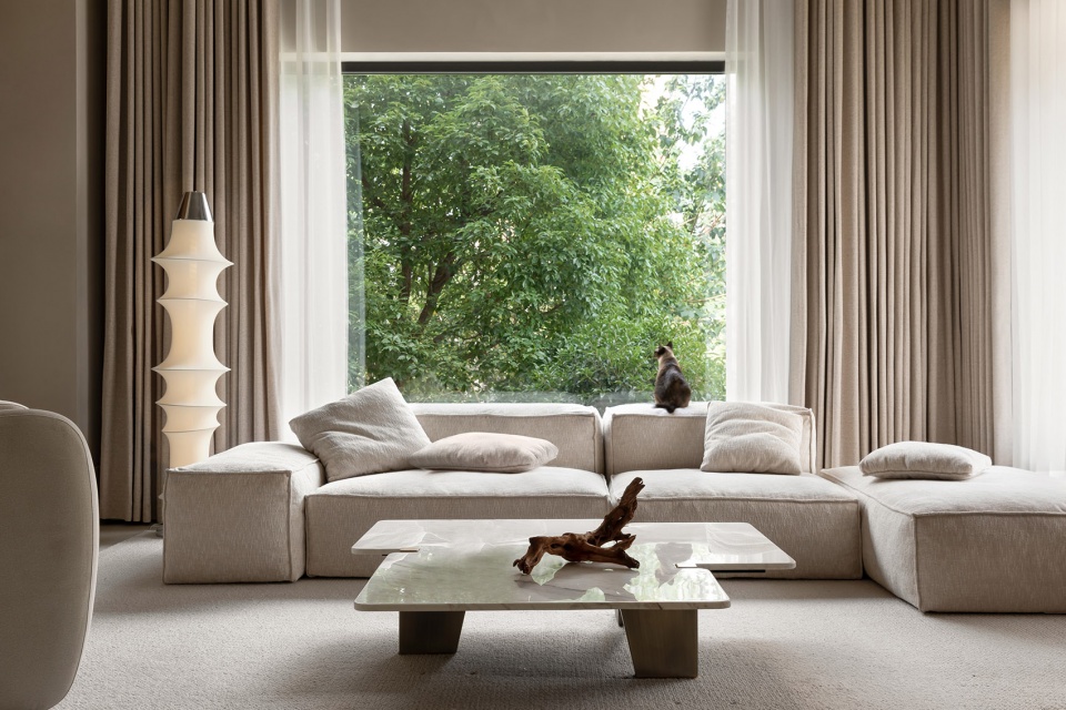 Interior design of a villa in Zhejiang by Chen You design
