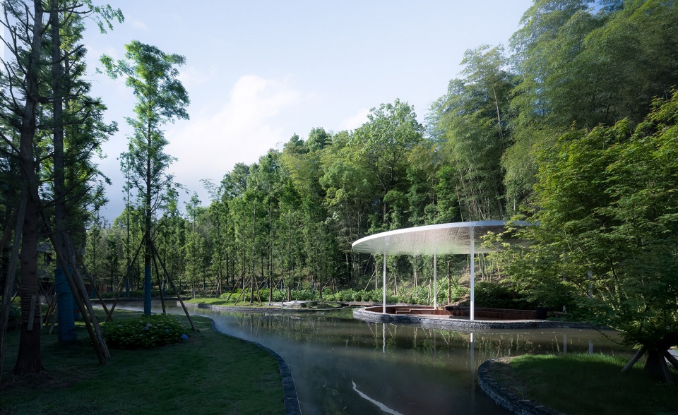 Spaceship Miracle an immersive outdoor game scene in Chongqing by WTD