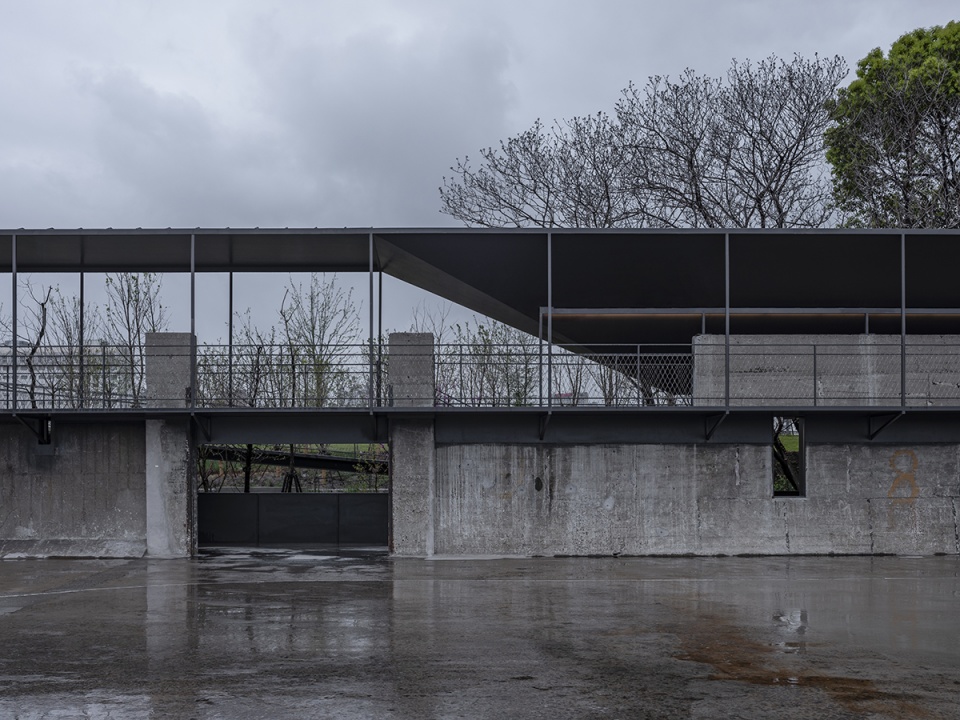 riverside passage yang pu riverfront urban space renovation china by atelier deshaus