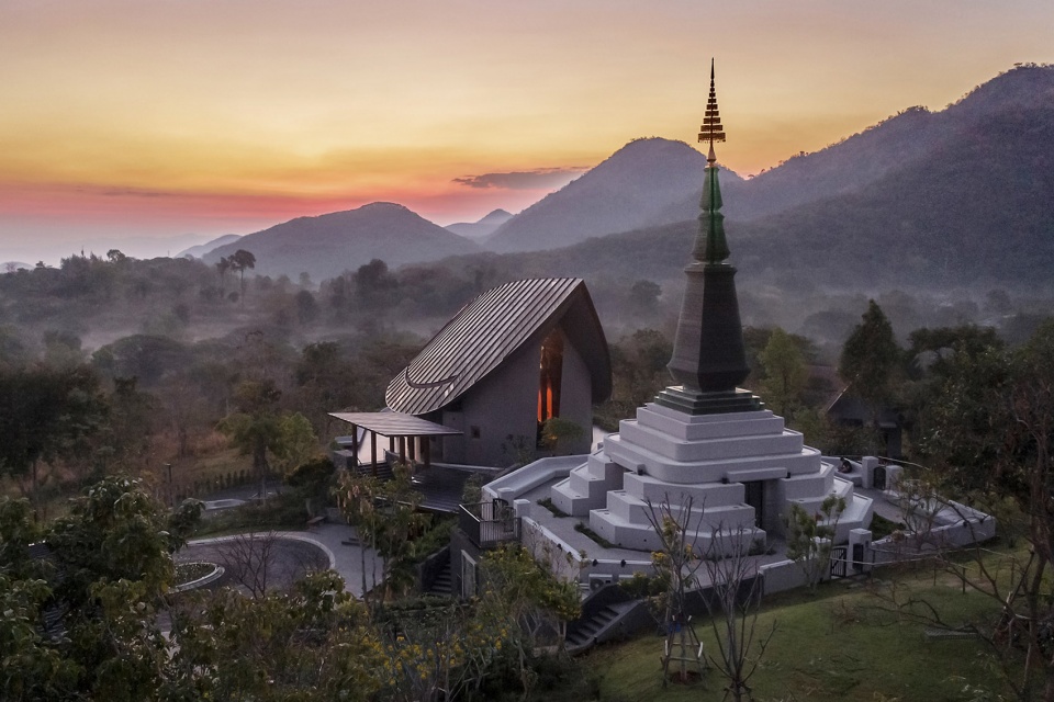 SASIPAWAN WISDOM CENTER by Architects 49 Limited