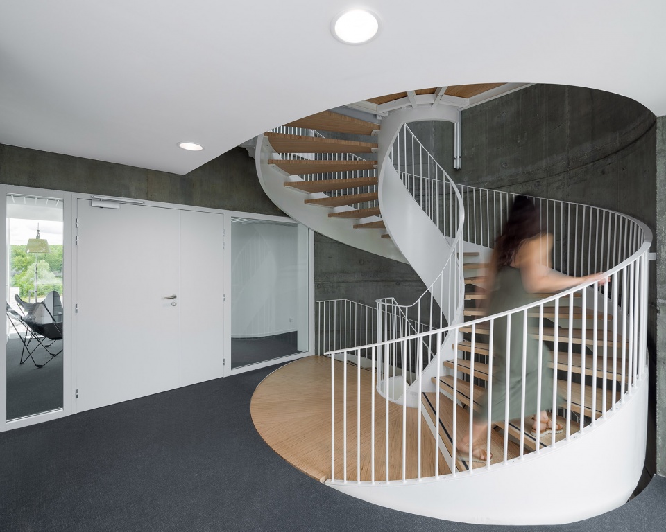 le domino head office co working shops by atelier ronan prineau