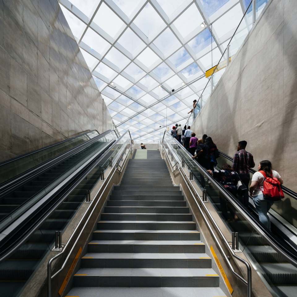 Sao Paulo Morumbi Subway Station Line 4 23 SUL