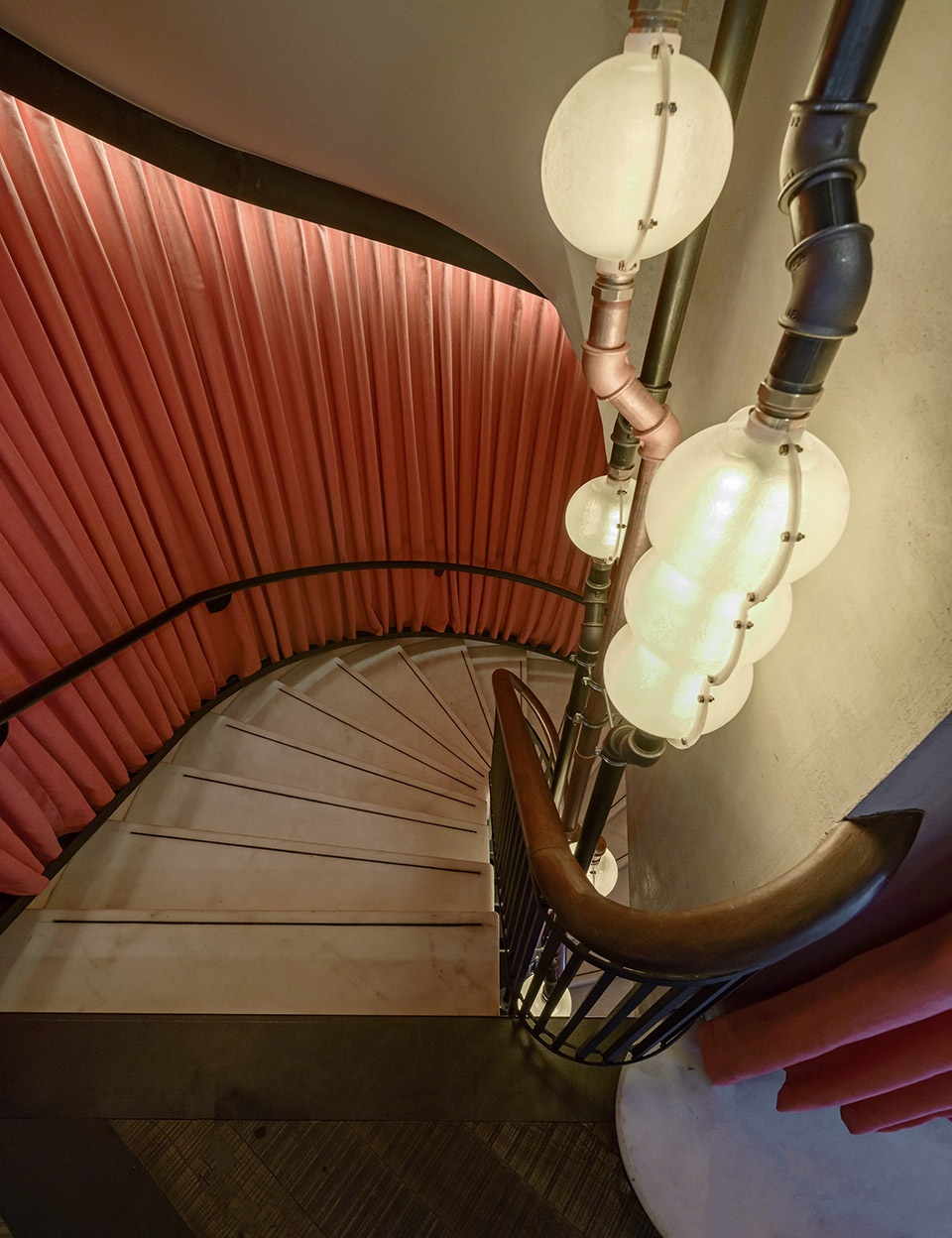 The Populist Lagranja Design