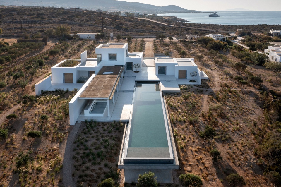 Paros Residence by Studio Seilern Architects