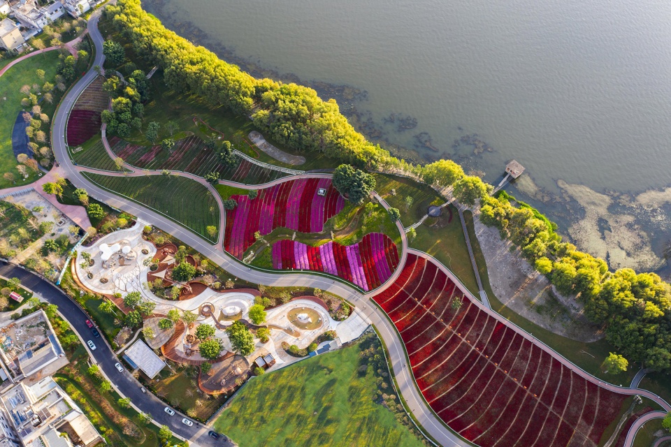 CHILDRENS SCIENCE ACTIVITY PARK DALI ERHAI ECOLOGICAL CORRIDOR by ANTAO