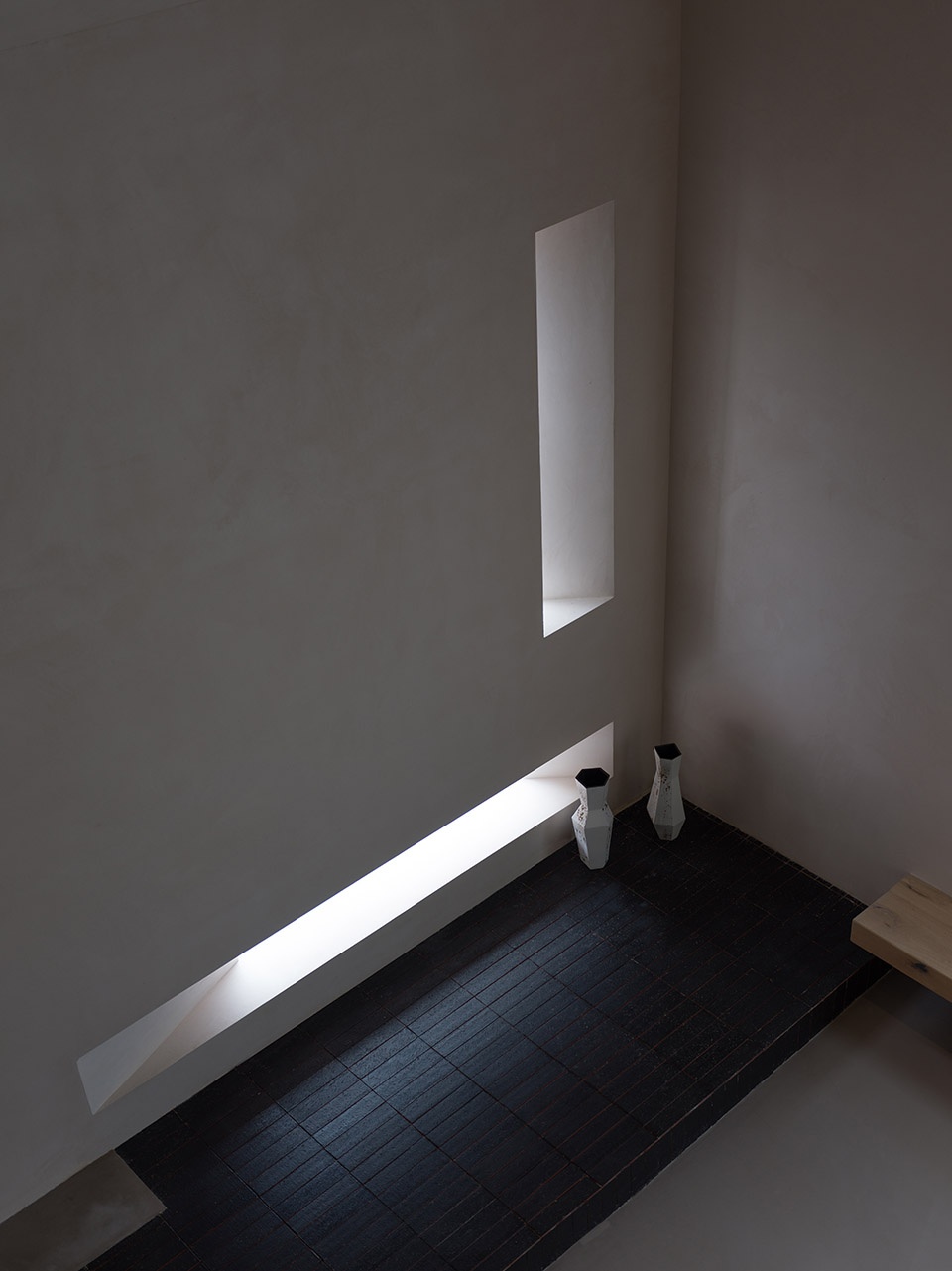 home like an art gallery china by water team design