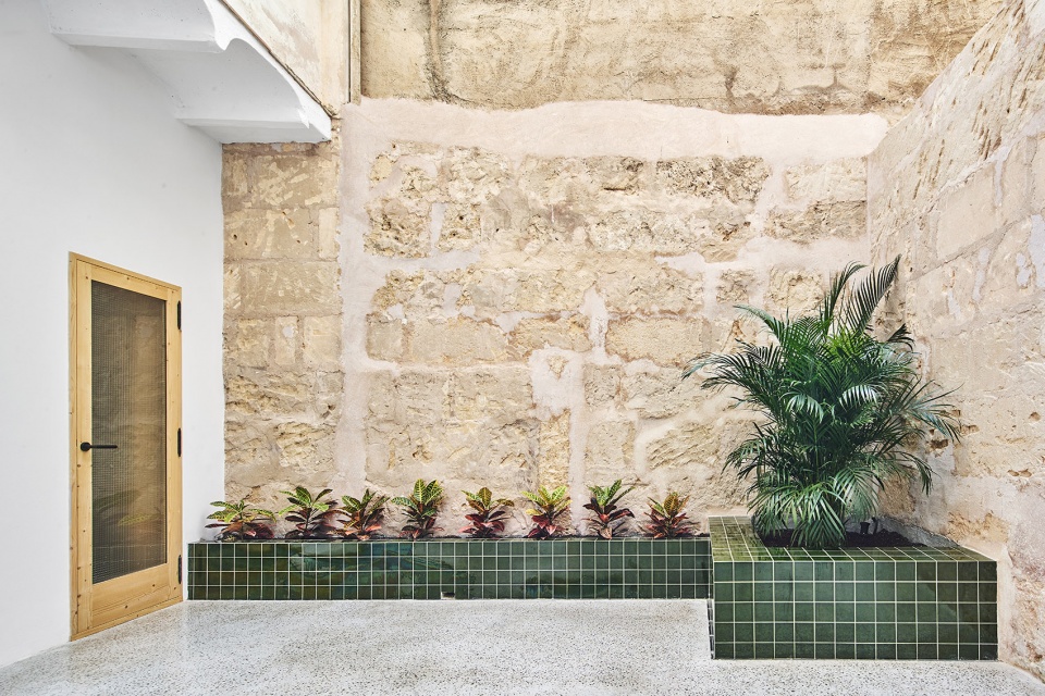palma hideaway spain by mariana de delas