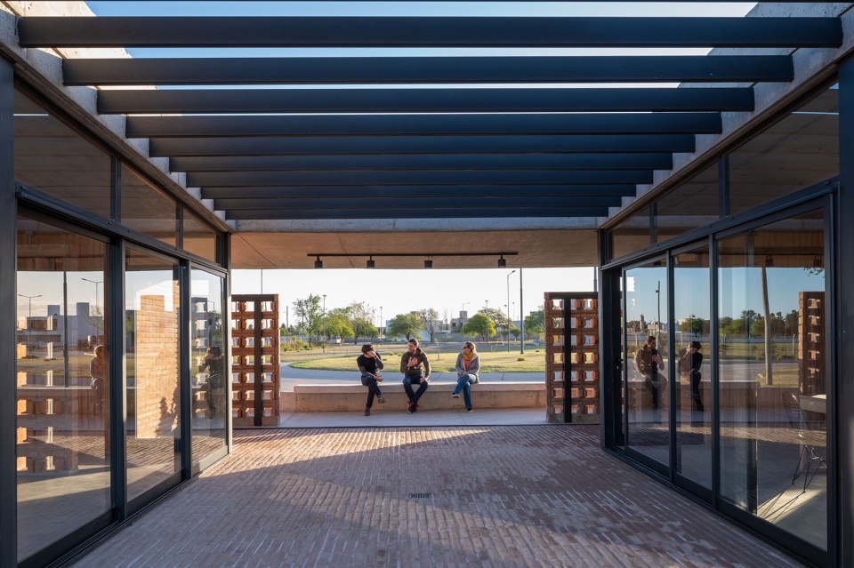 cc san ignacio community center argentina by edisur group