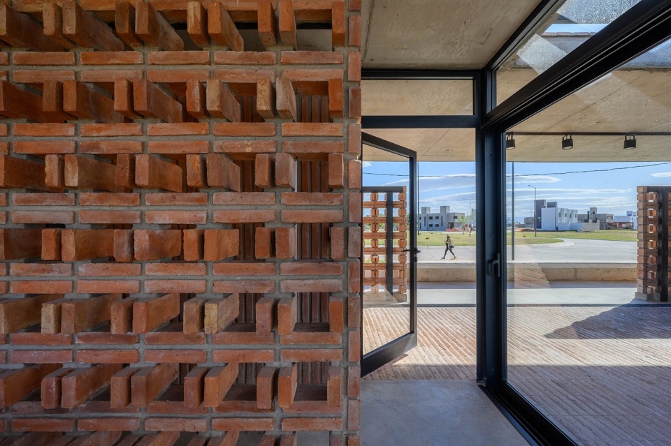 cc san ignacio community center argentina by edisur group