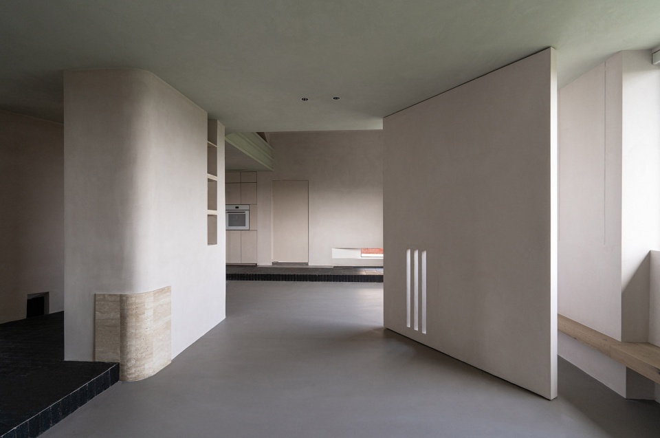 home like an art gallery china by water team design