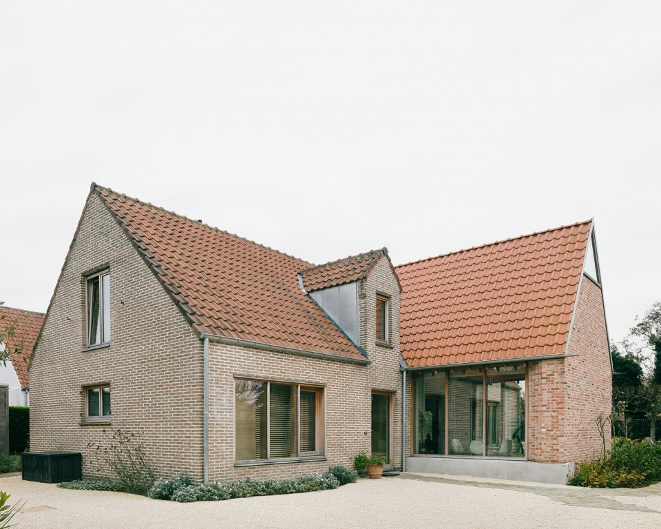 holiday house vdg belgium by graux baeyens architecten