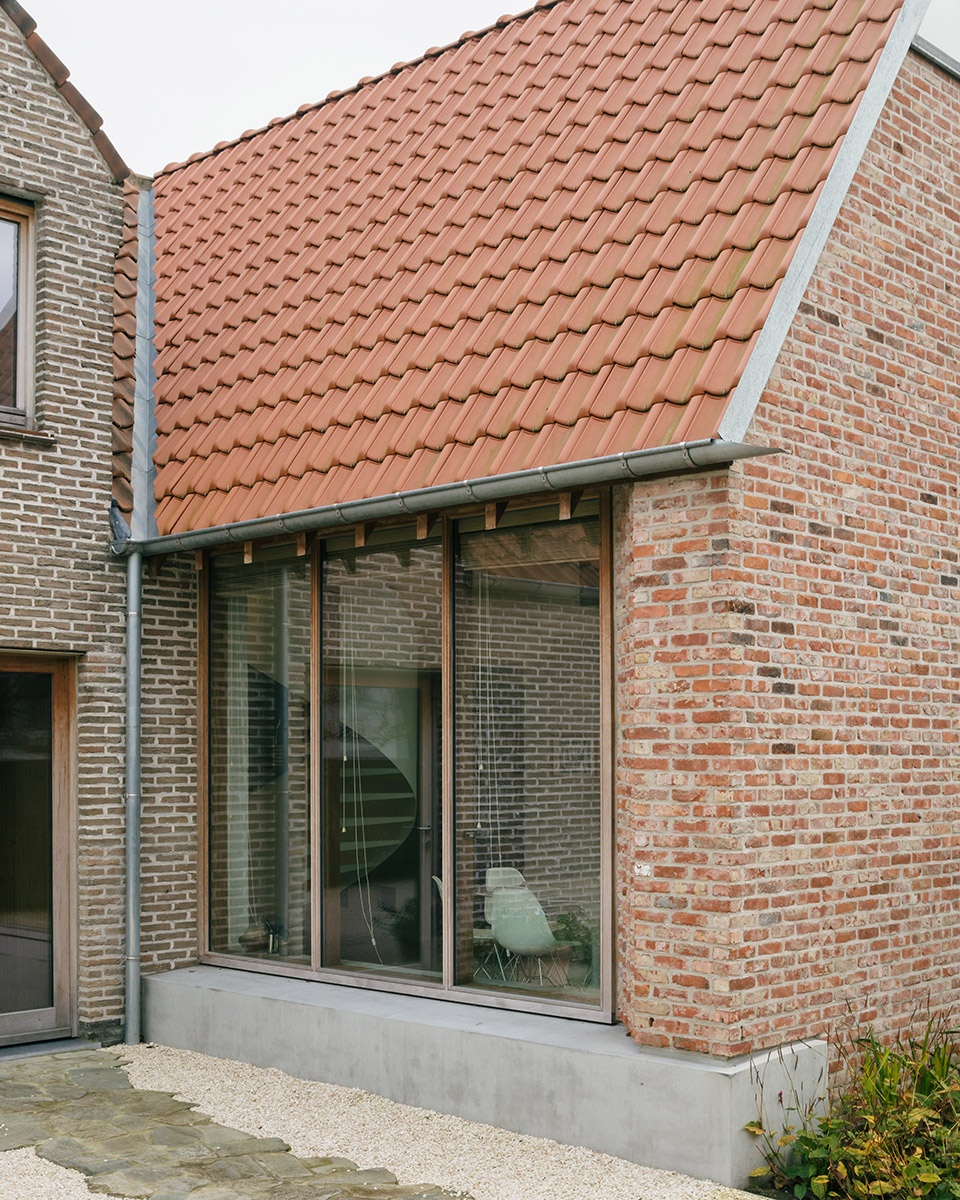holiday house vdg belgium by graux baeyens architecten