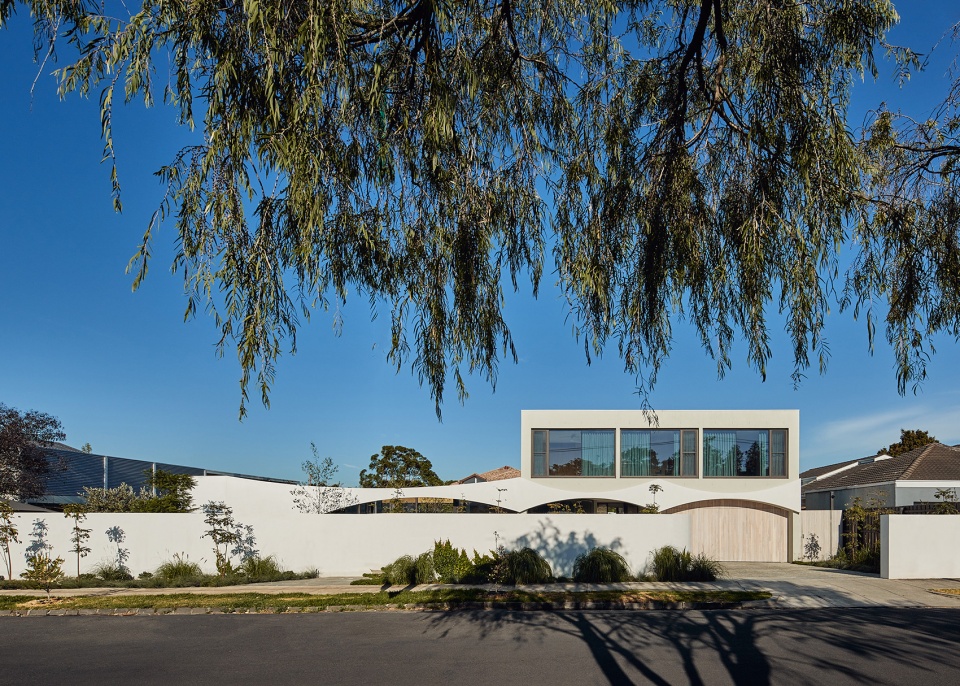 Arch House by Kister Architects