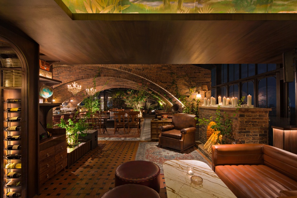 Aom Diningclub by Seniman Ruan pdt