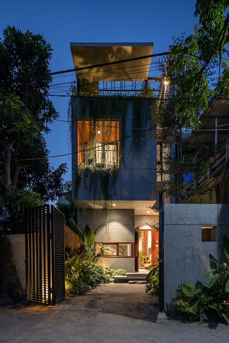 Folding House by X11 Design Studio