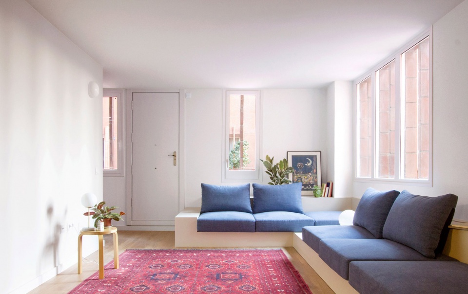 Renovation of an Apartment in Walden 7 by Bonell Dòriga