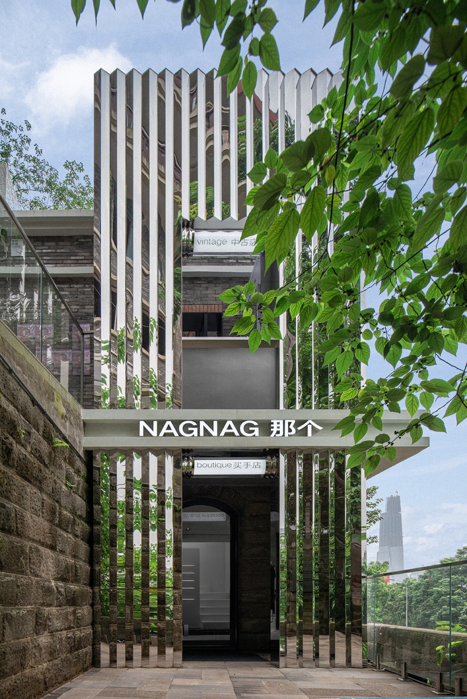 nagnag conceptual vintage store by sanyuan space design
