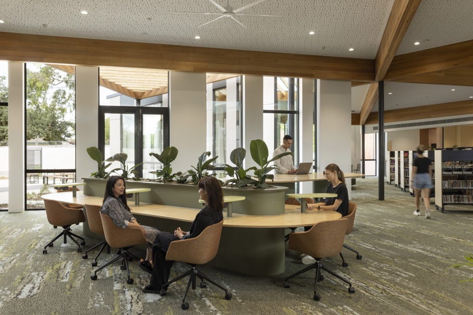 Glenroy Community Hub by DesignInc
