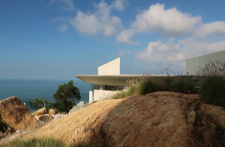the water drop library by 3andwich design he wei studio