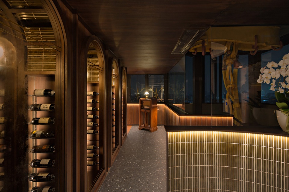 Aom Diningclub by Seniman Ruang
