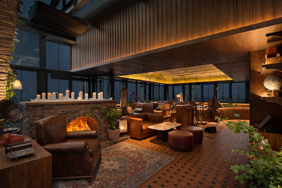 Aom Diningclub by Seniman Ruang