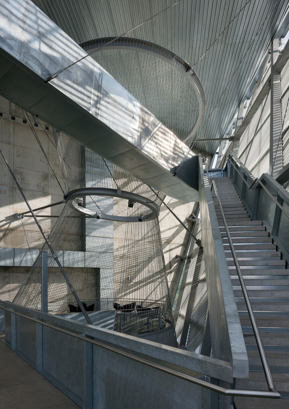ufa cinema center by coop himmelblau