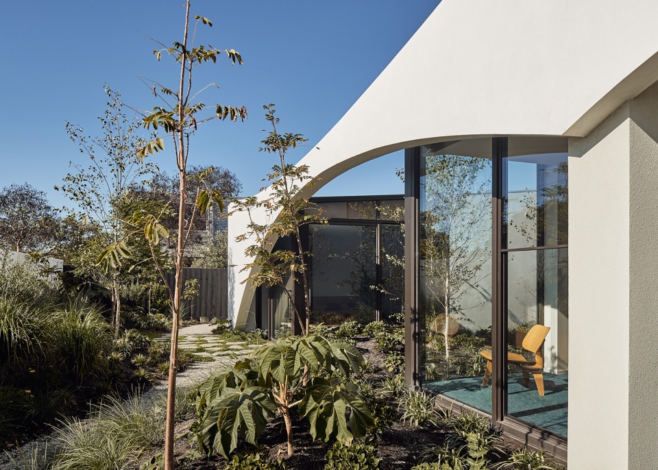 Arch House by Kister Architects
