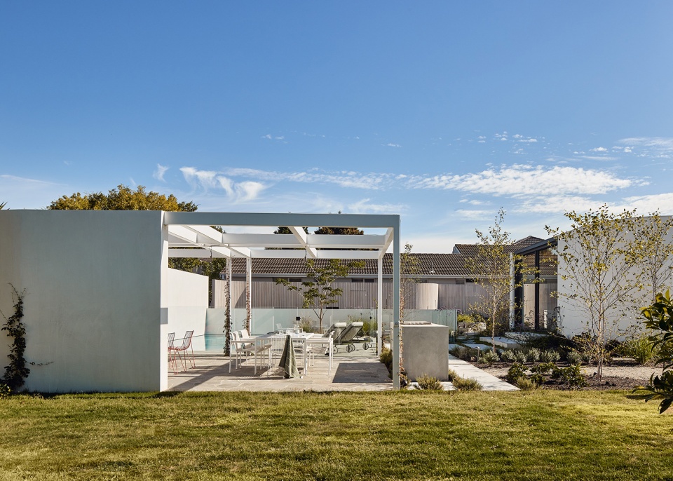 Arch House by Kister Architects