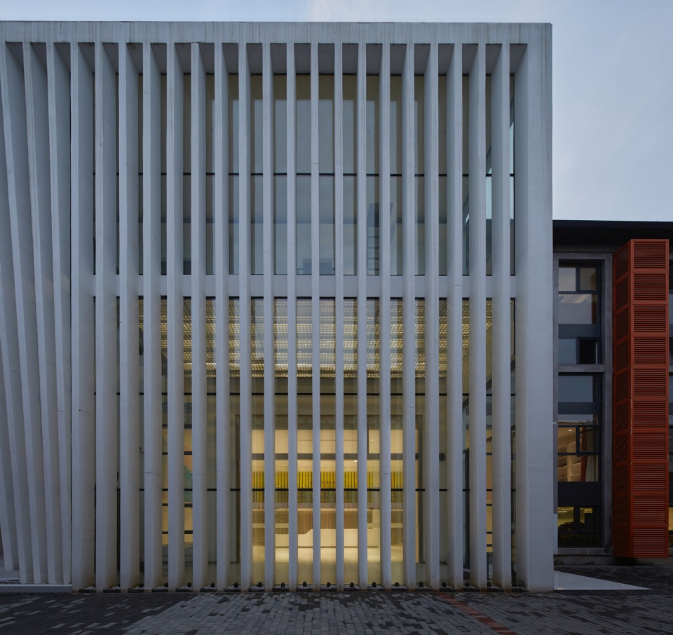 Light Echo KiKi ARCHi