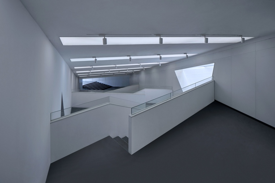 green valley art center by scenic architecture office