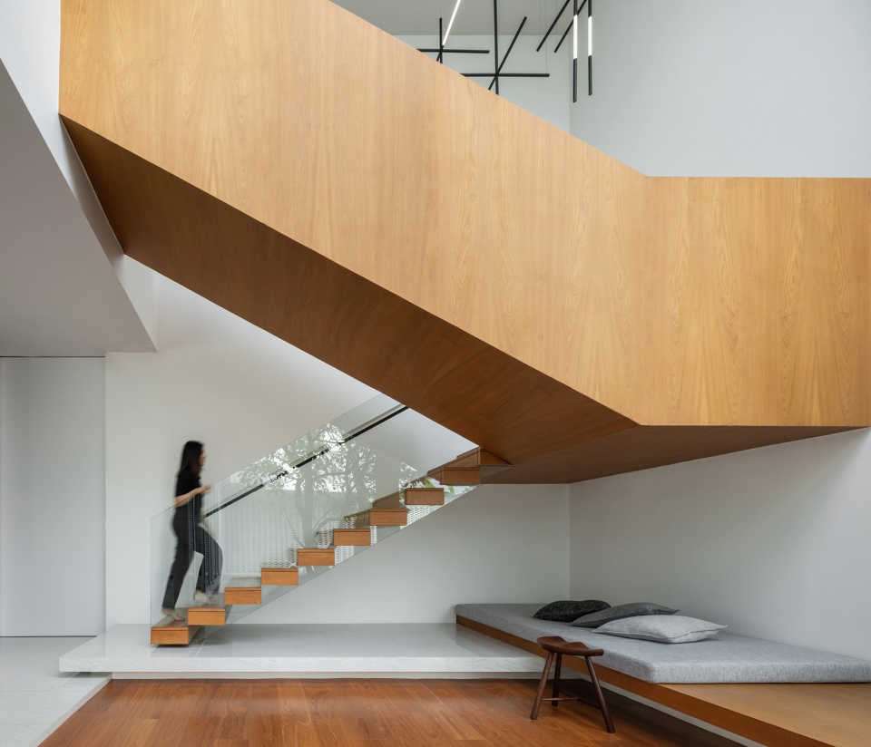 VEIL HOUSE by Ayutt and Associates design