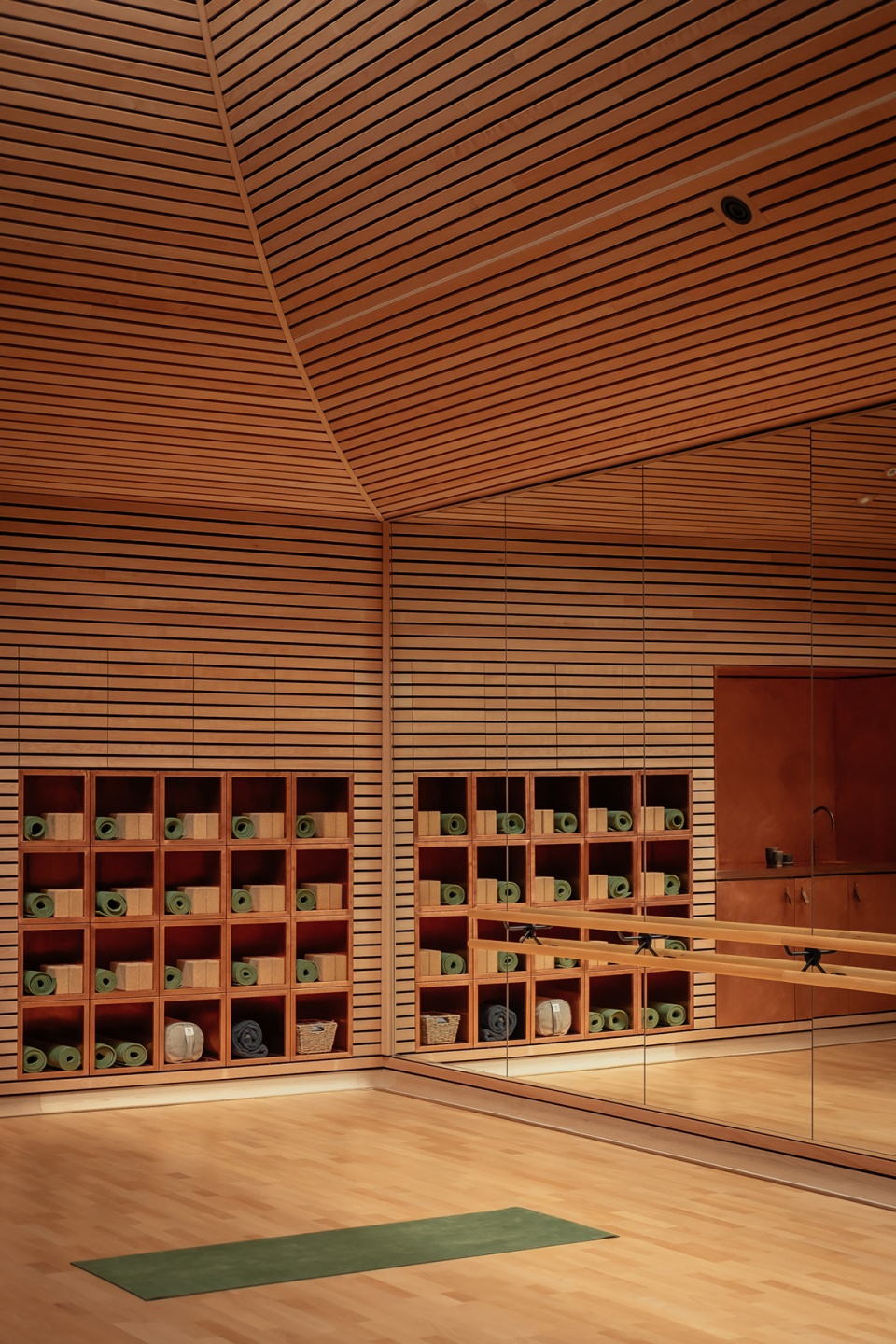 yoga studio hadspen house by invisible studio