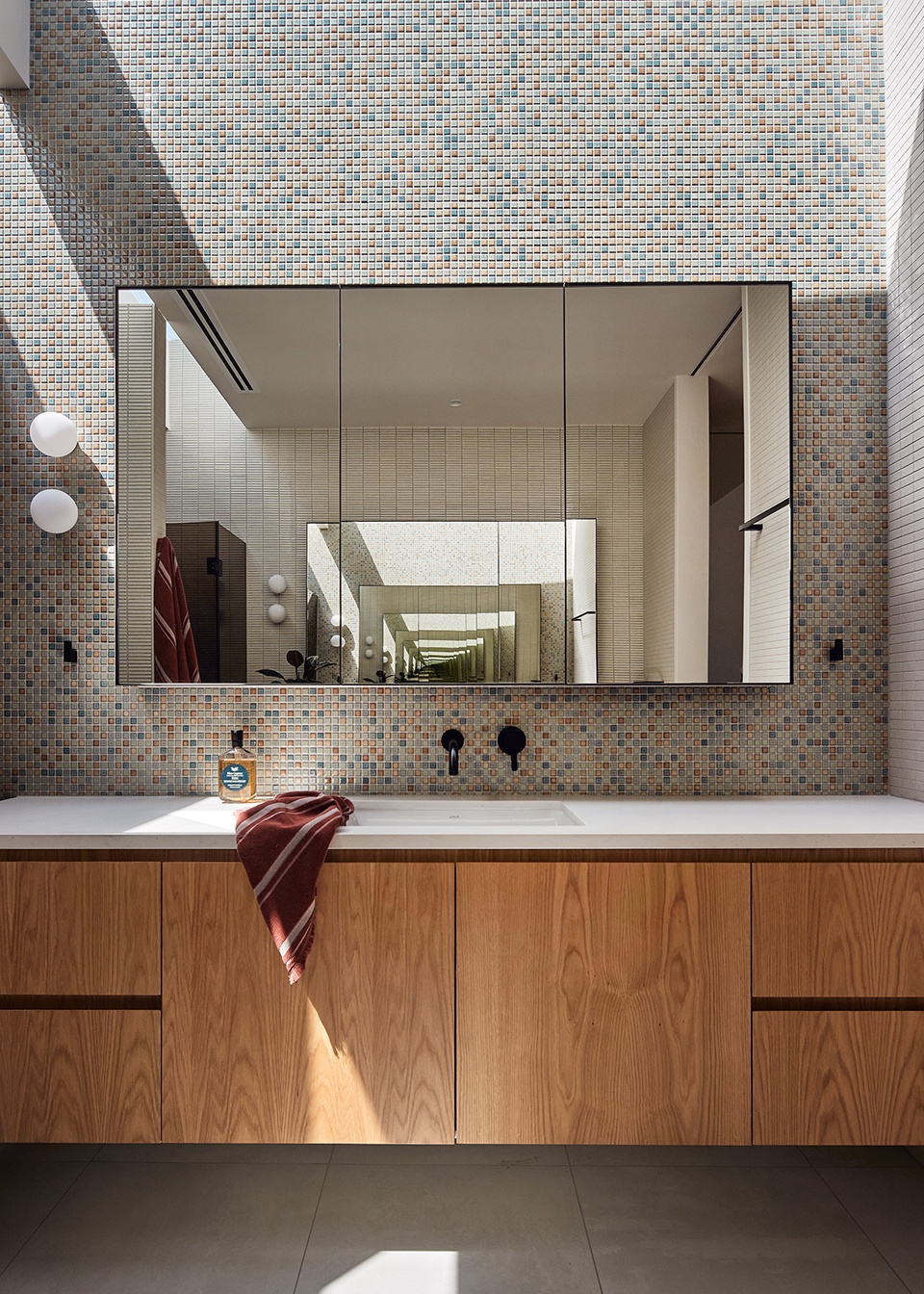 Arch House by Kister Architects