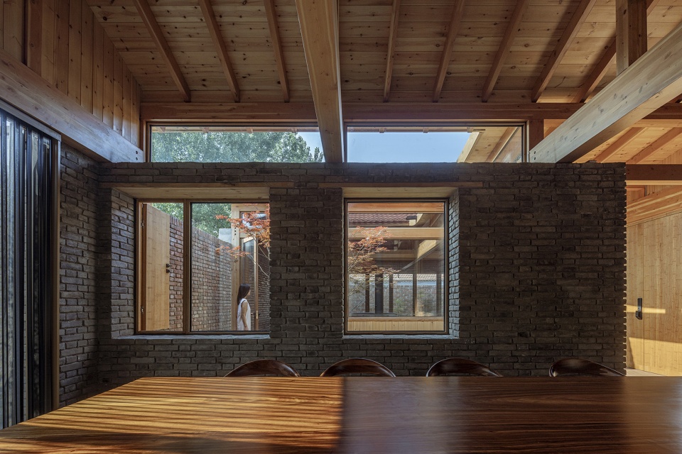 Mixed House China by ARCHSTUDIO