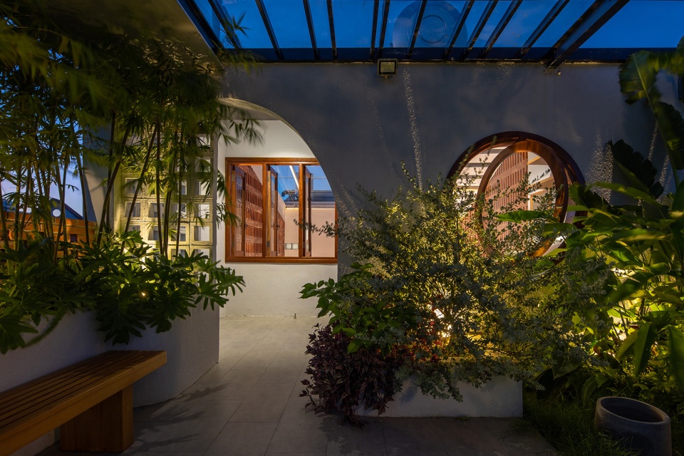 Folding House by X11 Design Studio