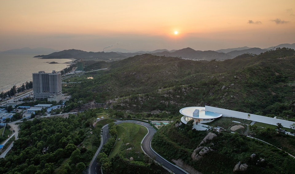 the water drop library by 3andwich design he wei studio