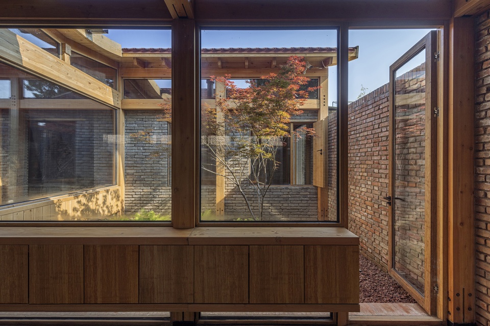 Mixed House China by ARCHSTUDIO