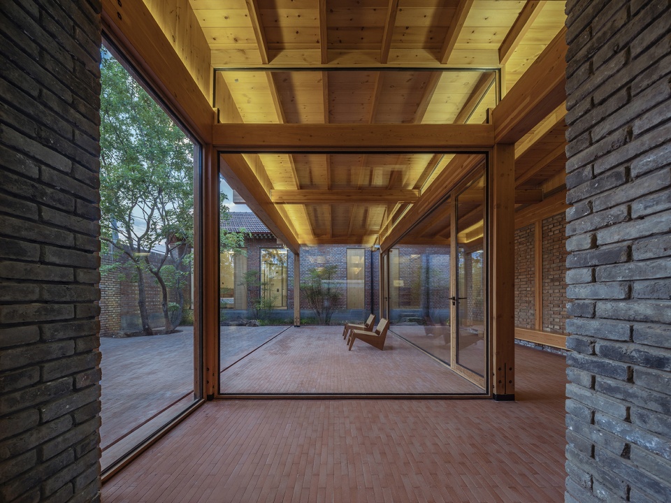 Mixed House China by ARCHSTUDIO
