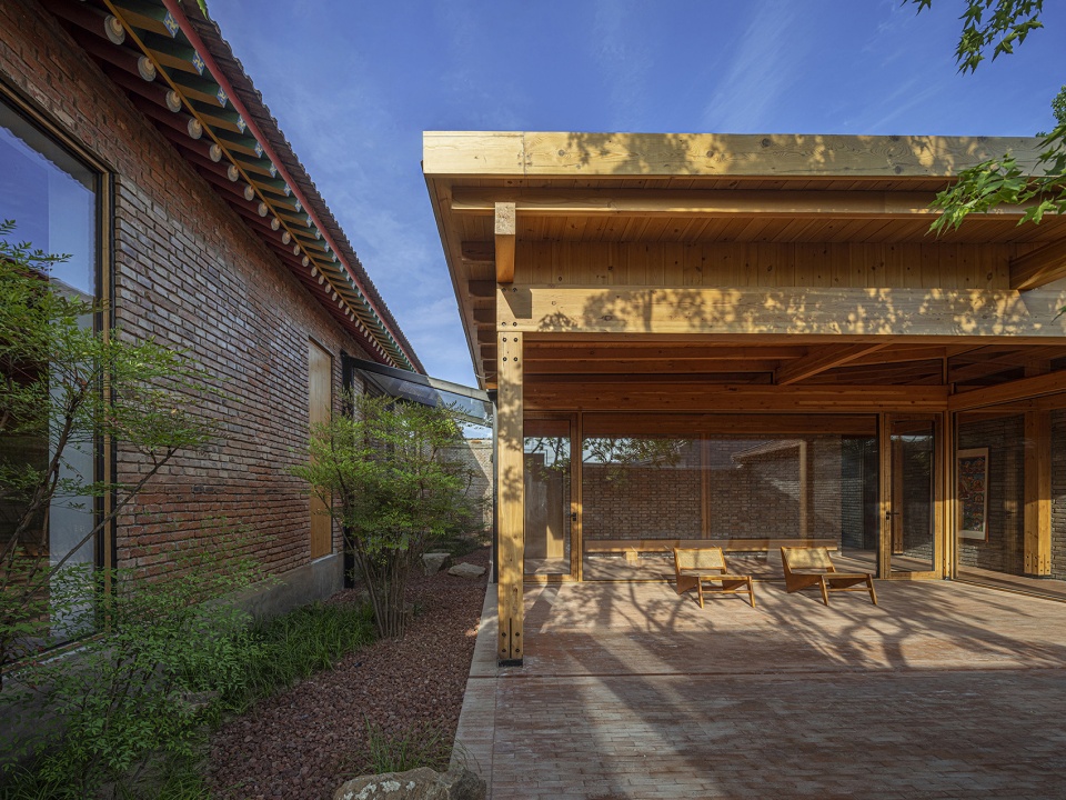 Mixed House China by ARCHSTUDIO